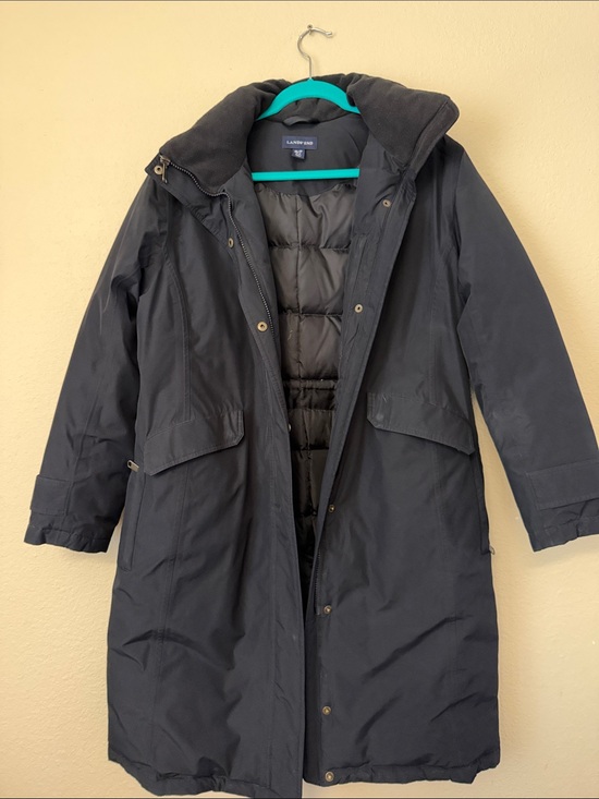 Lands' End Jackets & Blazers - LANDS END WOMENS PETITE MED BLACK COLD WEATHER COAT. Pre loved
